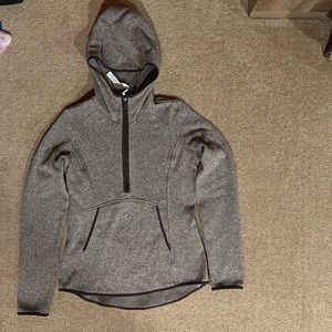 Lululemon true to size hoodie liner in the back 25” and shorter in the front 23”